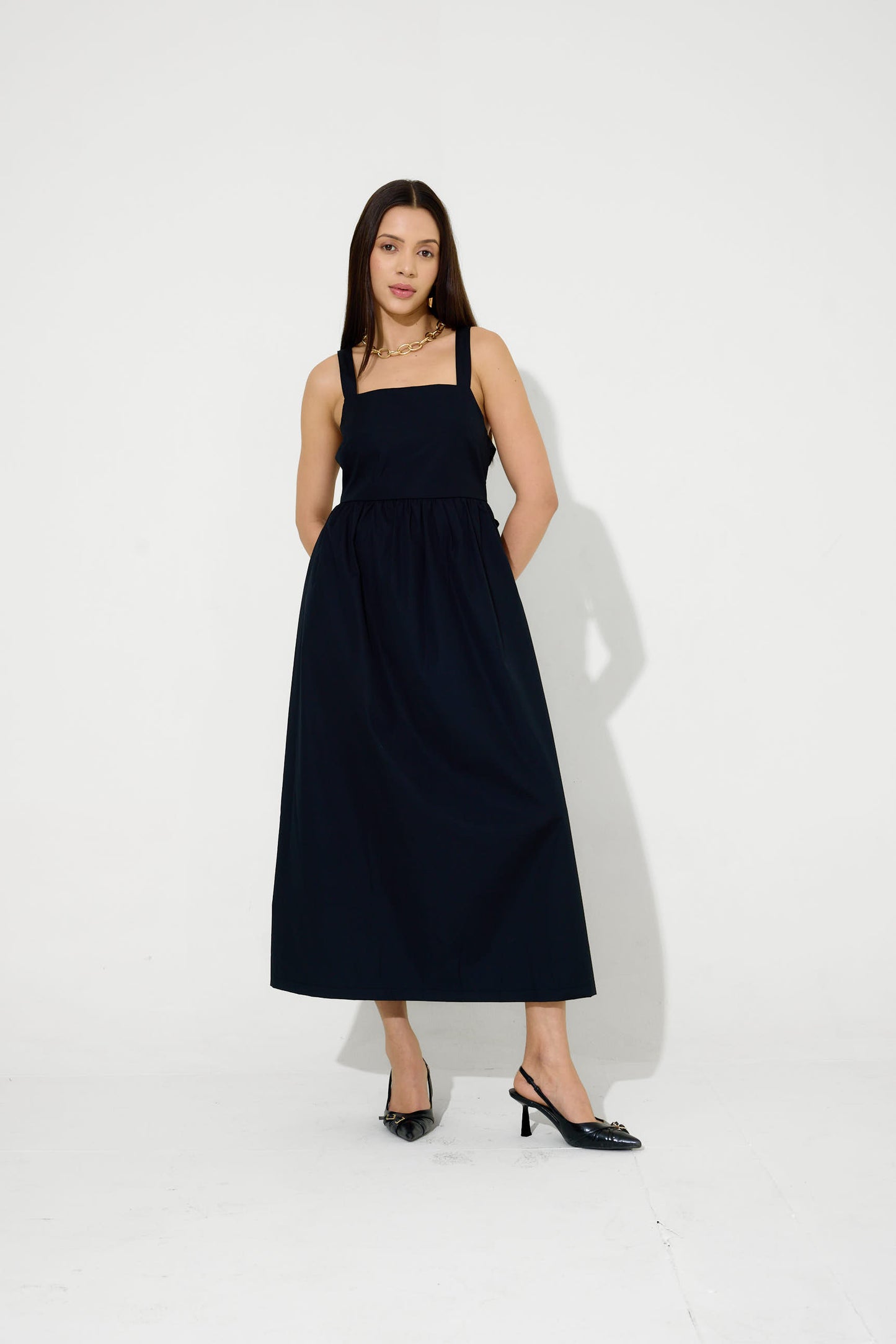 Black Mi-dē Dress