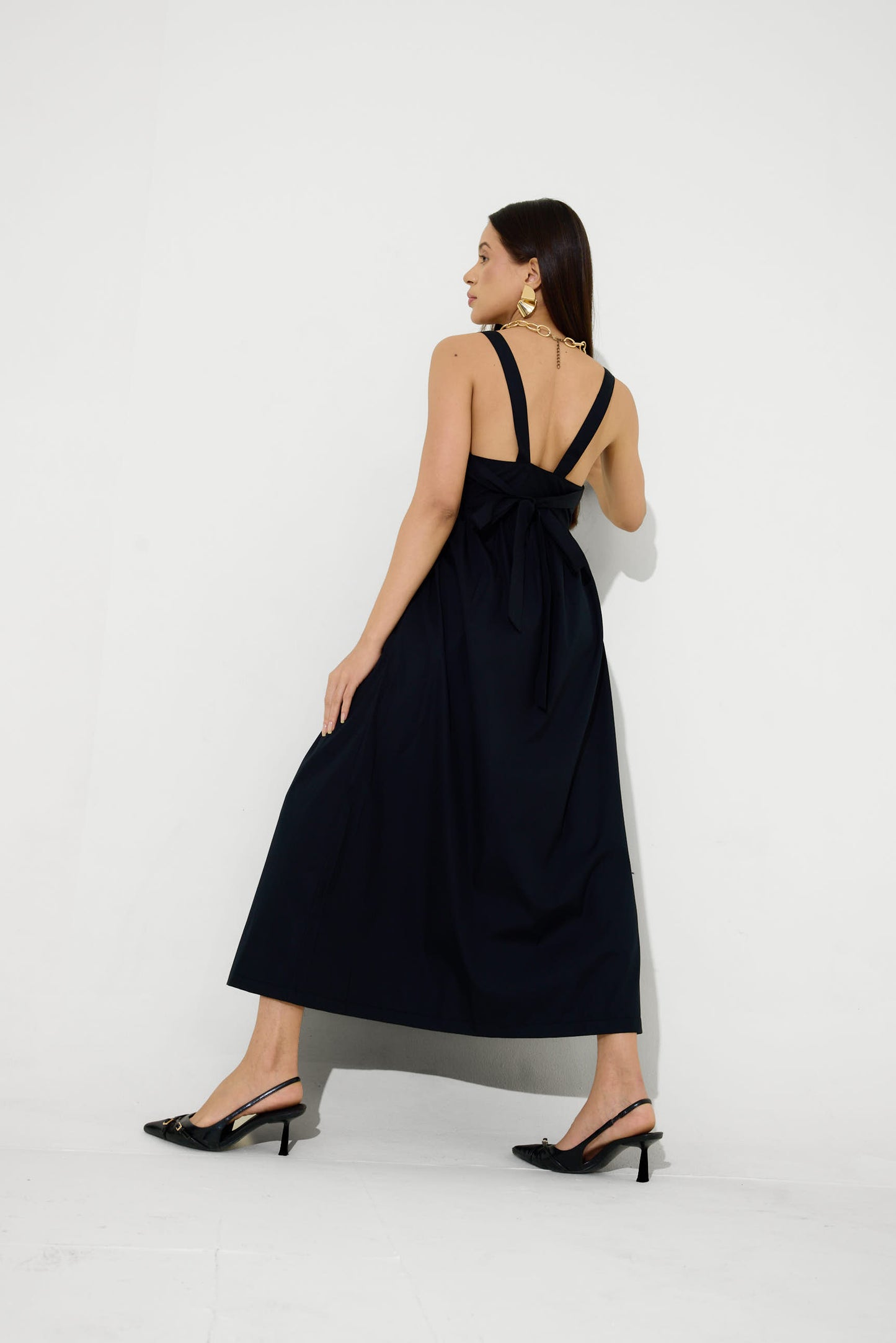 Black Mi-dē Dress